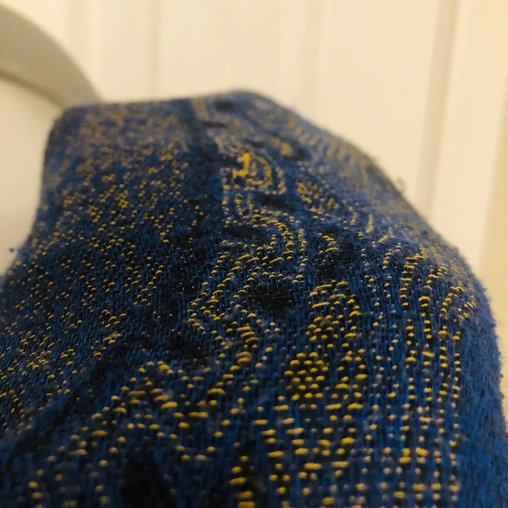Chic Blue Paisley Shawl / Scarf with Fringe (M-L)